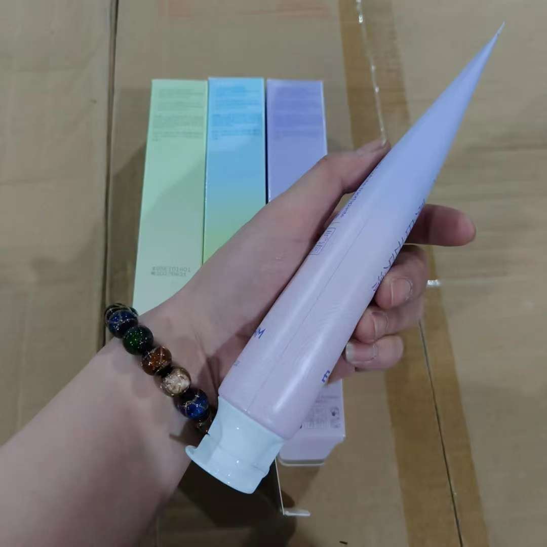 牙/膏       小 玩 具