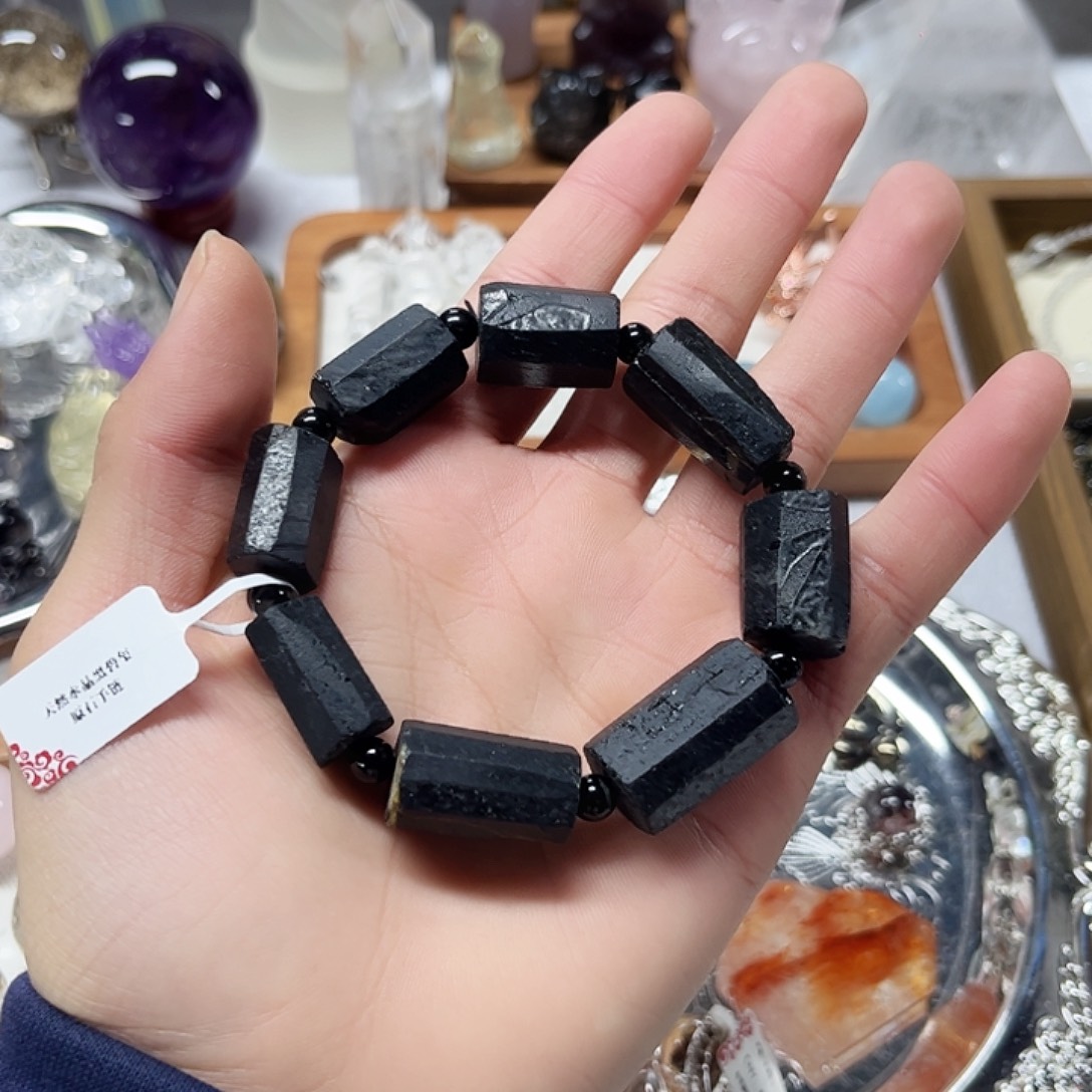 未镶嵌水晶珠宝半成品