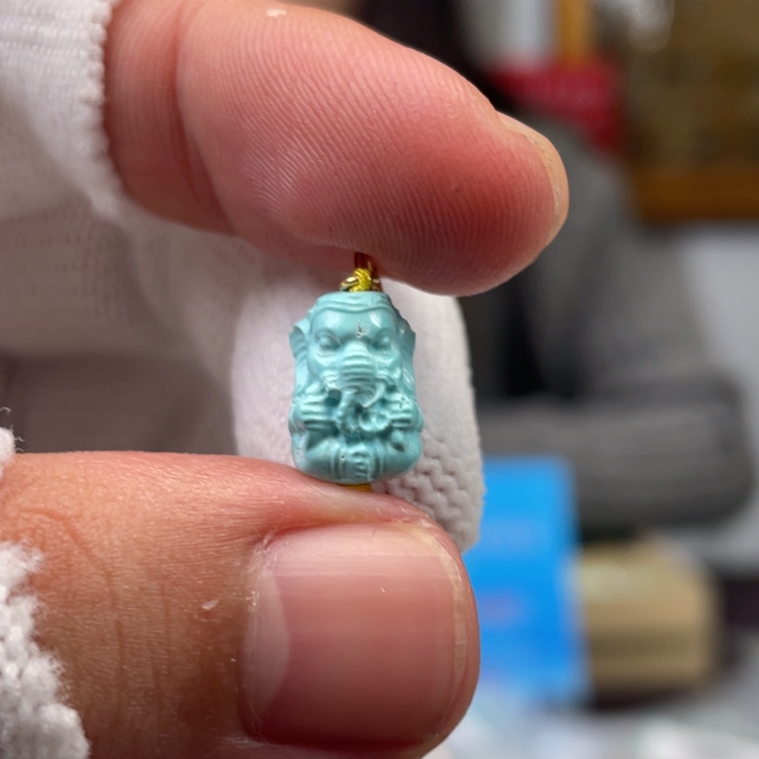 绿松石未镶嵌挂件