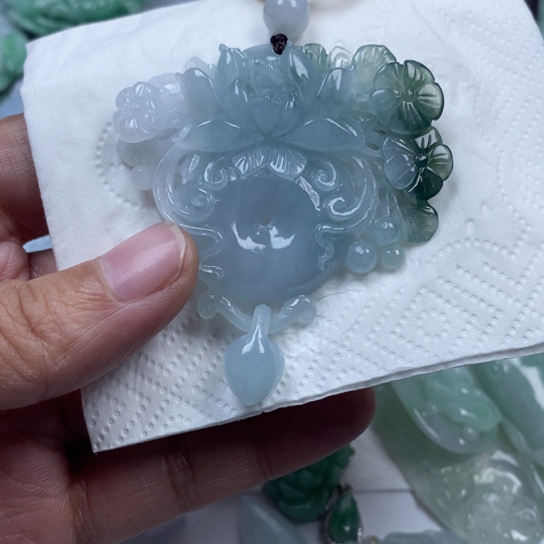 颈饰未镶嵌翡翠筝****筝翡翠
