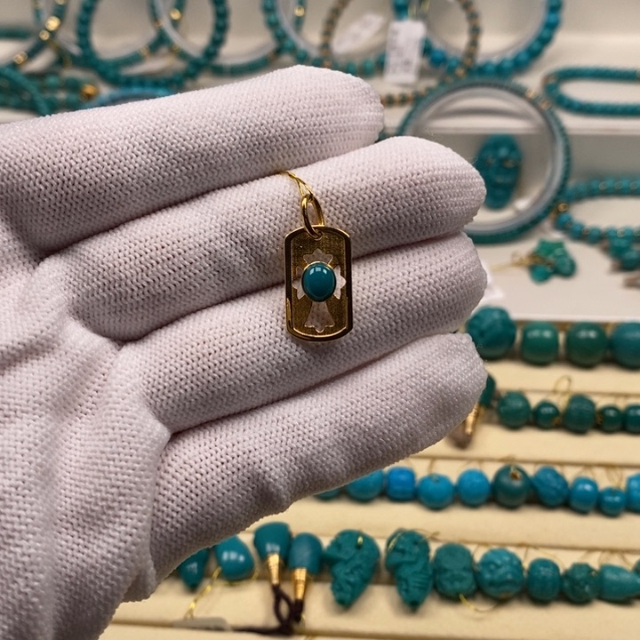 绿松石珠宝奇石18K金镶嵌