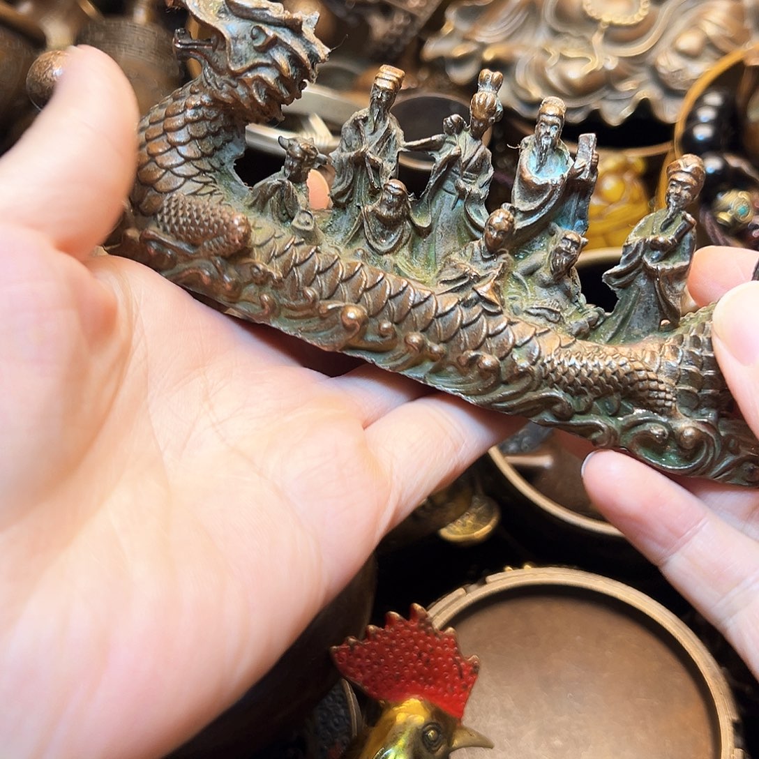 精美铜器工艺品等