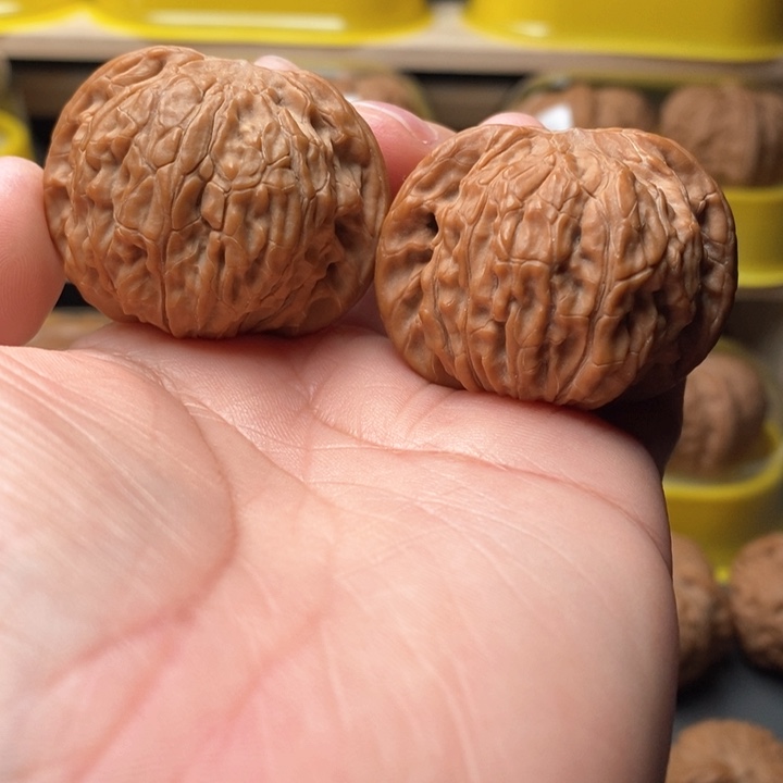 文玩核桃把件磨盘