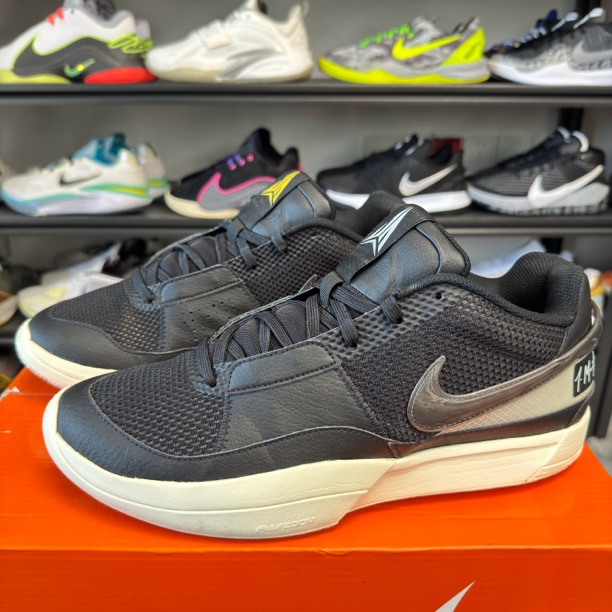 95新 MaxMara 45码原盒/莫兰特一代黑色 篮球鞋非原盒使用个位数