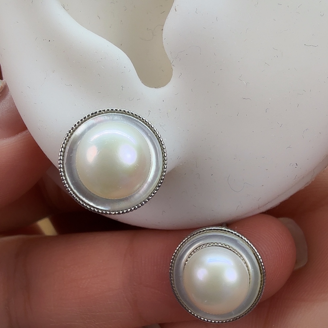 未镶嵌淡水珍珠耳饰95