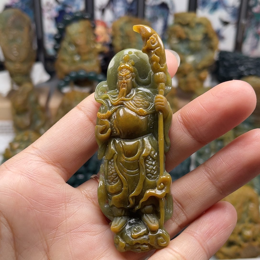 翡翠未镶嵌颈饰天然翡翠a货关公