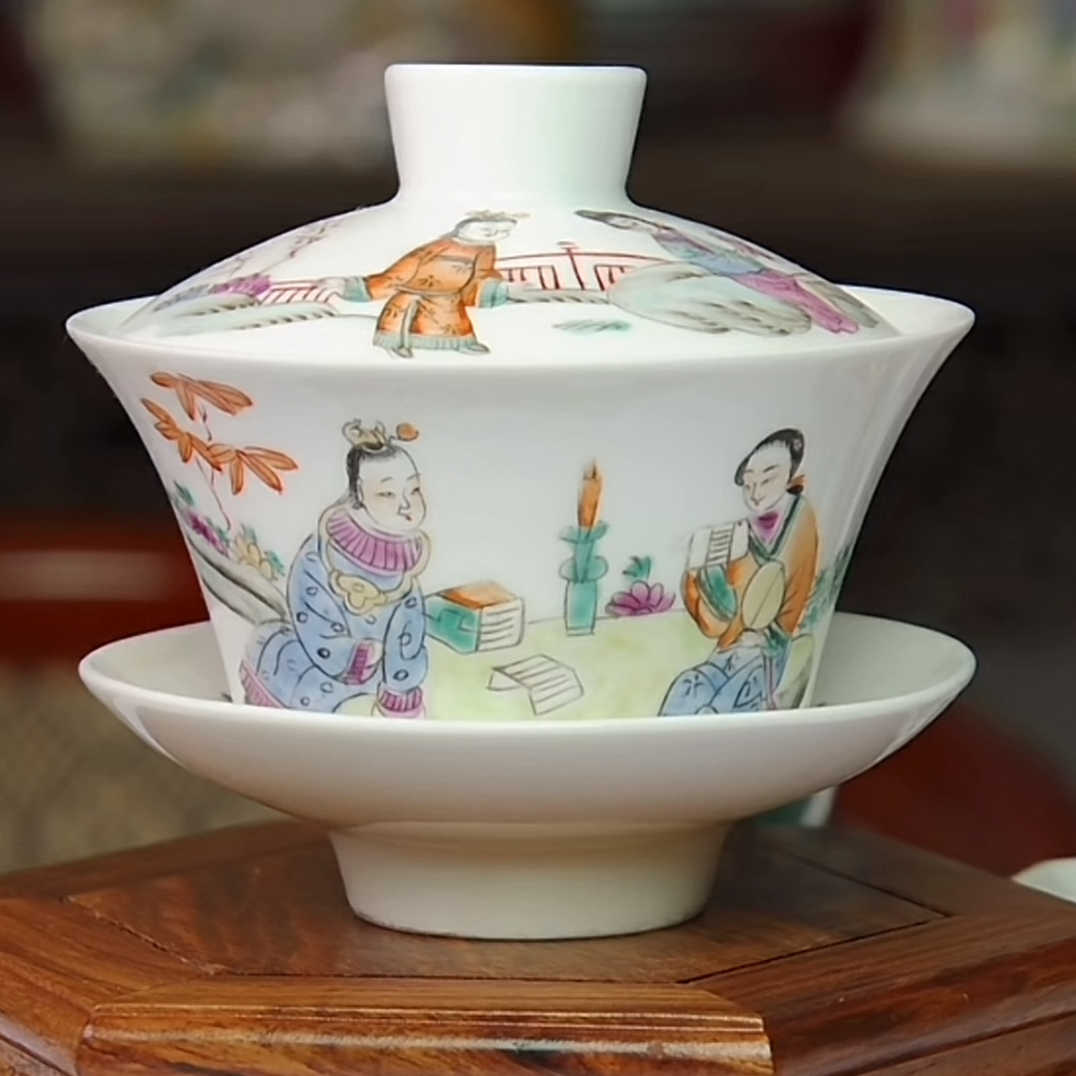 粉彩人物三才盖碗   高10.5公分 口径11公分 全品  