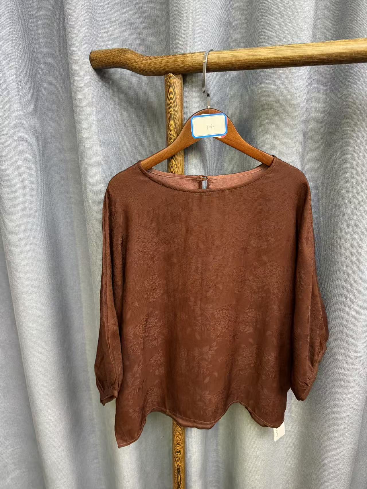 2025新款时尚休闲香云纱圆领上衣Y572