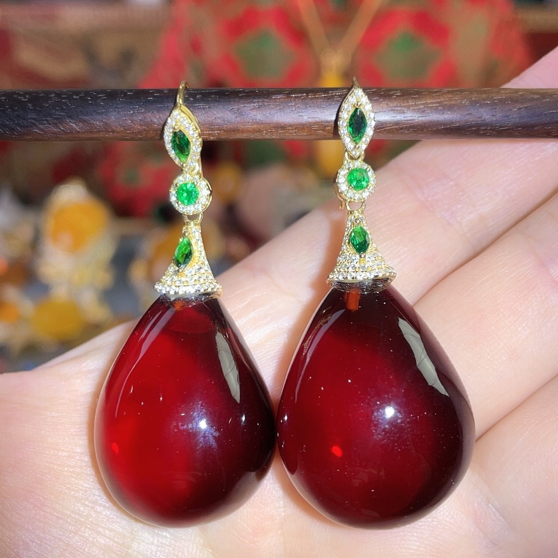 血珀耳环银S925镀金镶嵌18克