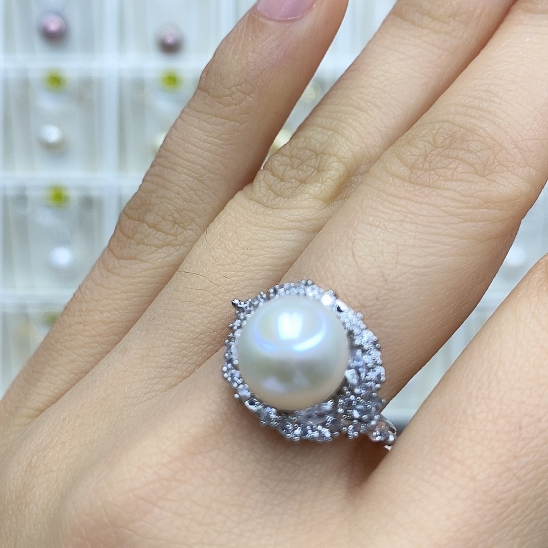 淡水珍珠未镶嵌吊坠(赠链)