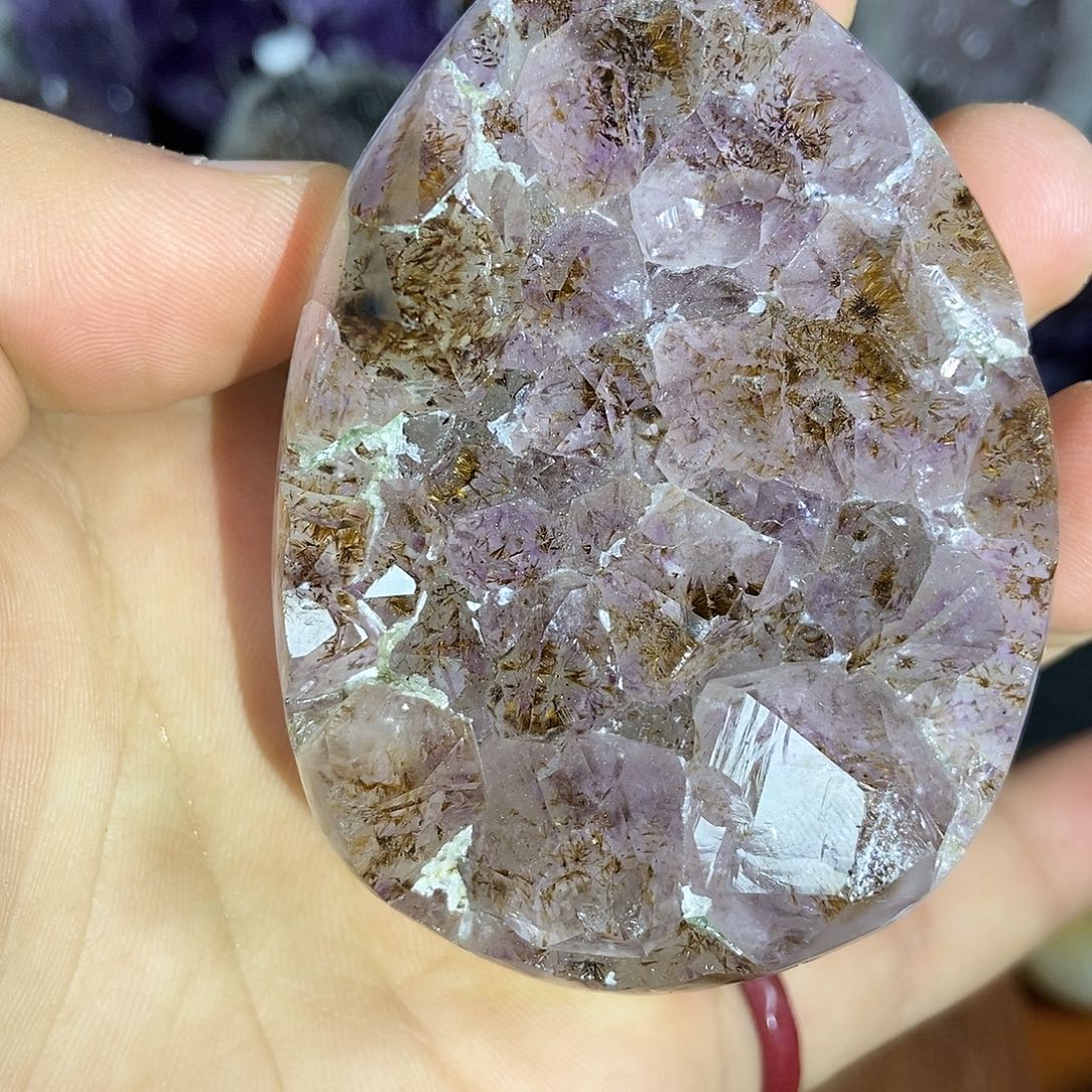 紫晶未镶嵌大型摆件（非配饰）