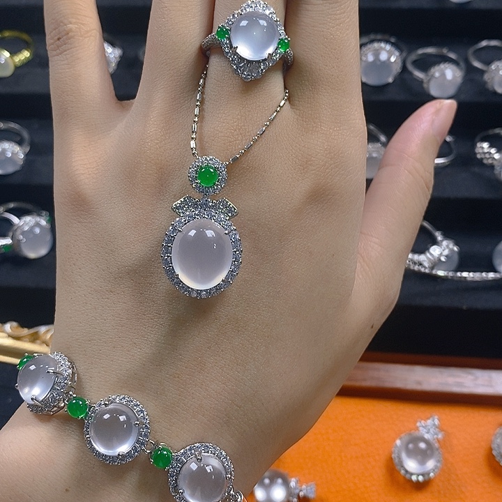 心***⌓银S925镶嵌石英质玉戒指