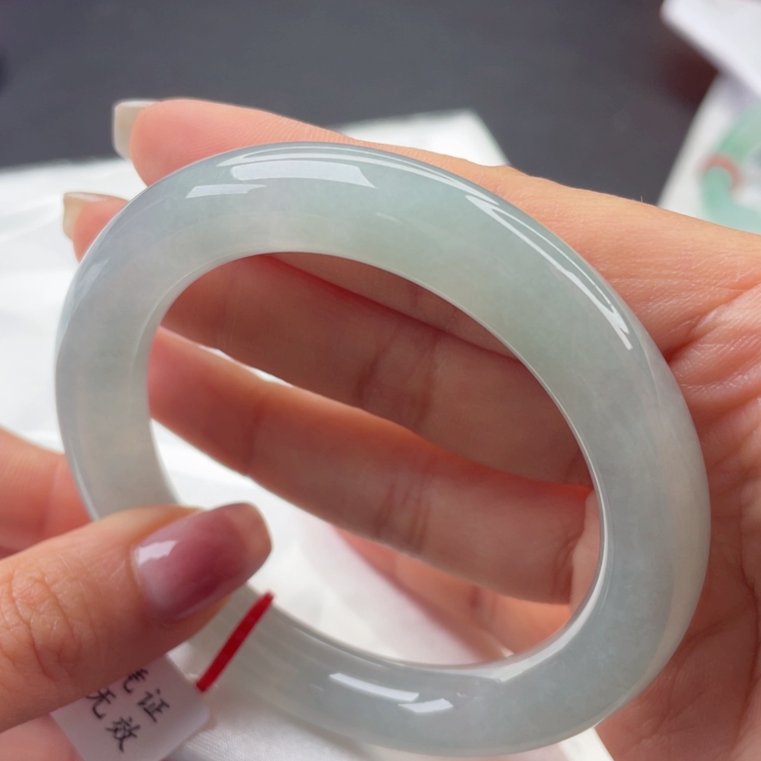 翡翠未镶嵌手镯56圈