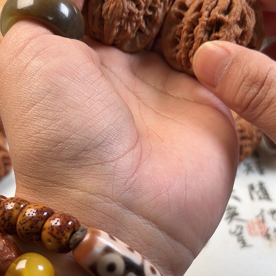 余***温文玩核桃吊坠虎头39全品