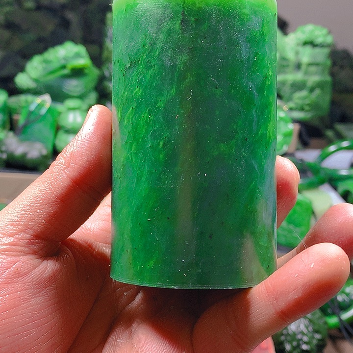 未镶嵌和田玉（碧玉）挂件数**玉