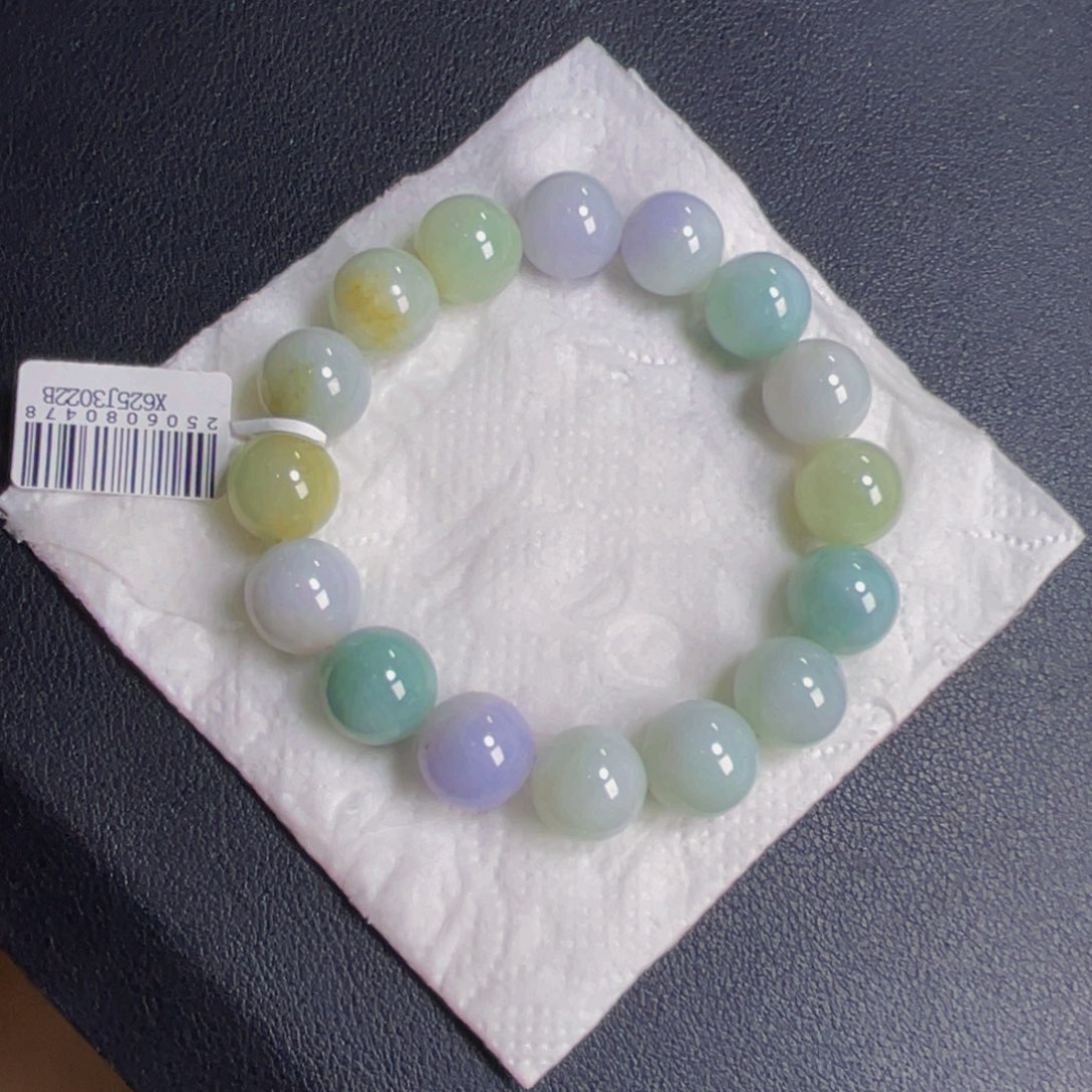 定制翡翠未镶嵌手串