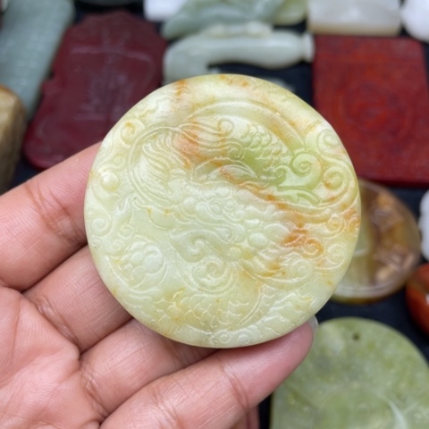 蛇纹石玉未镶嵌颈饰26