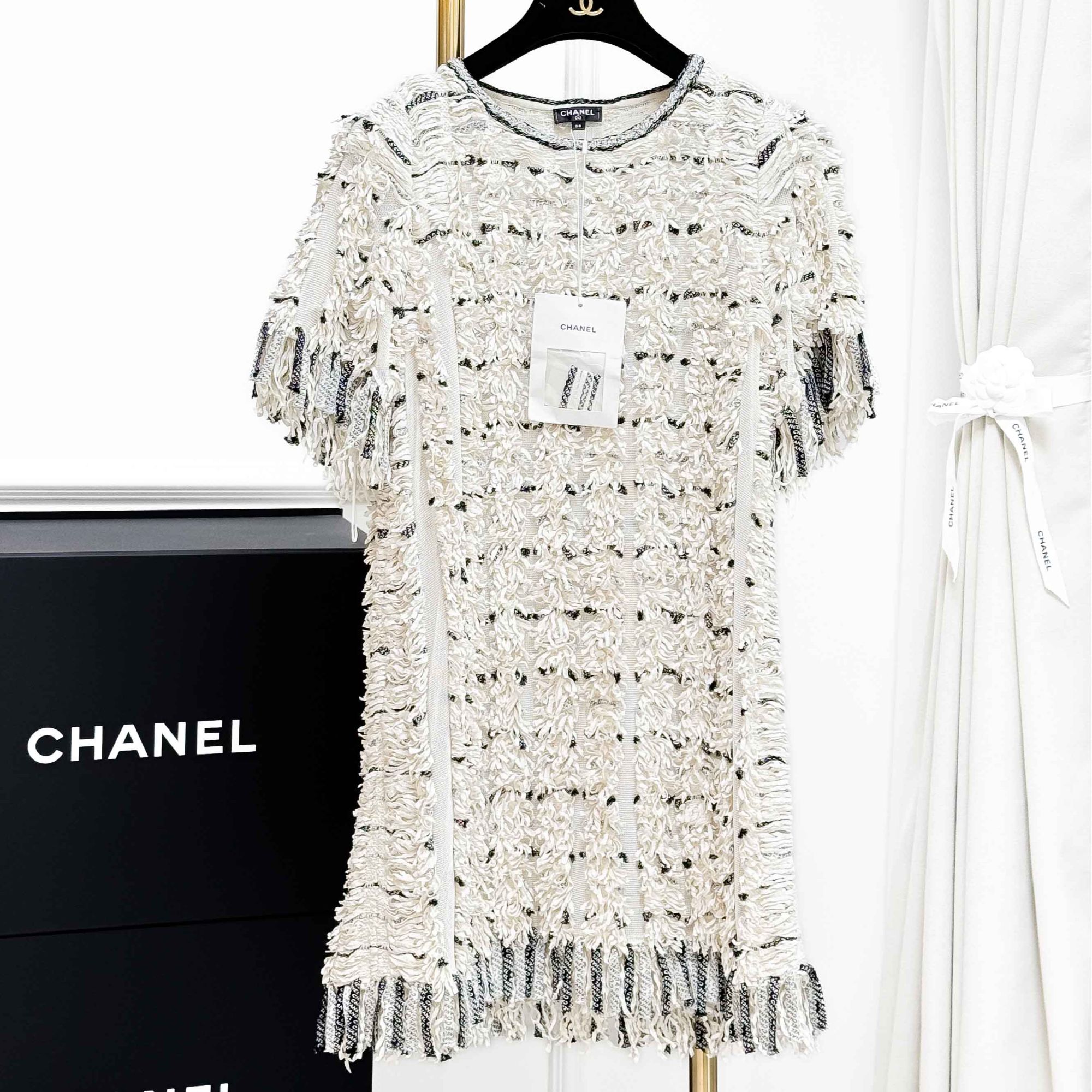 99新 Chanel/香奈儿 38码 白色拼黑色 流苏边 短袖 针织 连衣裙 