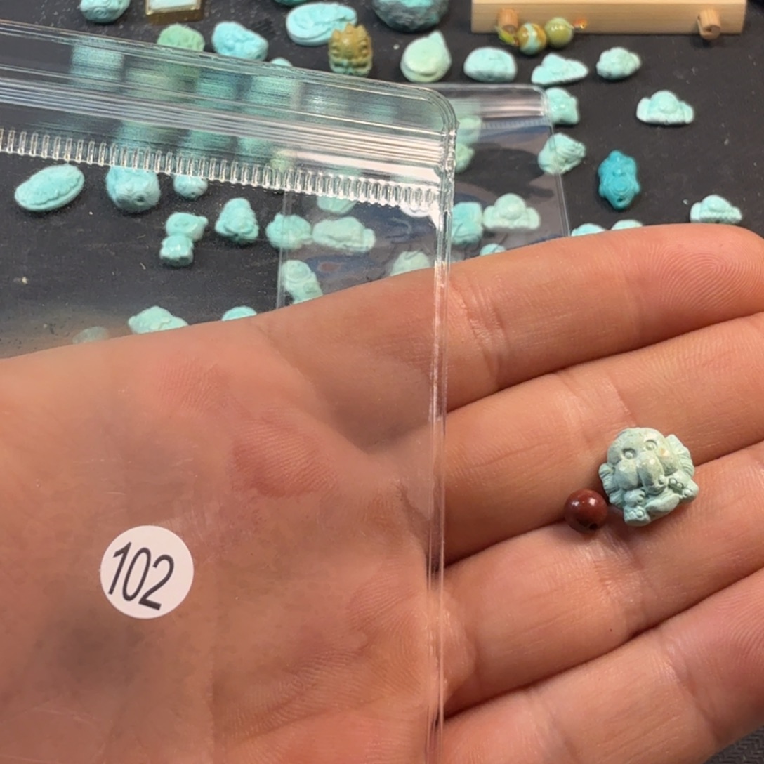 南红玛瑙未镶嵌珠宝奇石