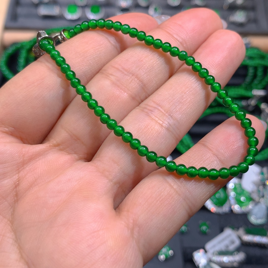 翡翠耳饰未镶嵌天然