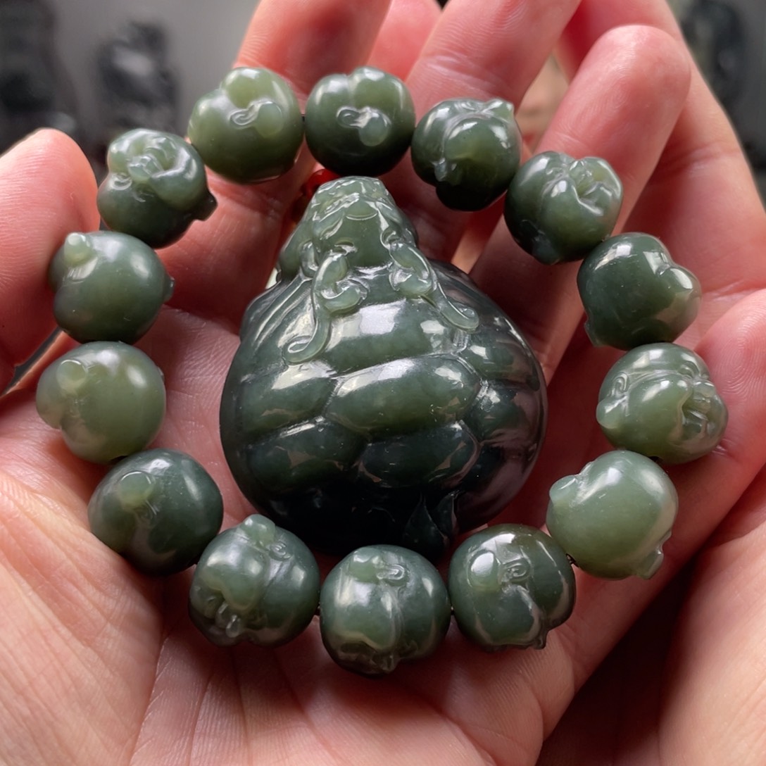 未镶嵌和田玉把件