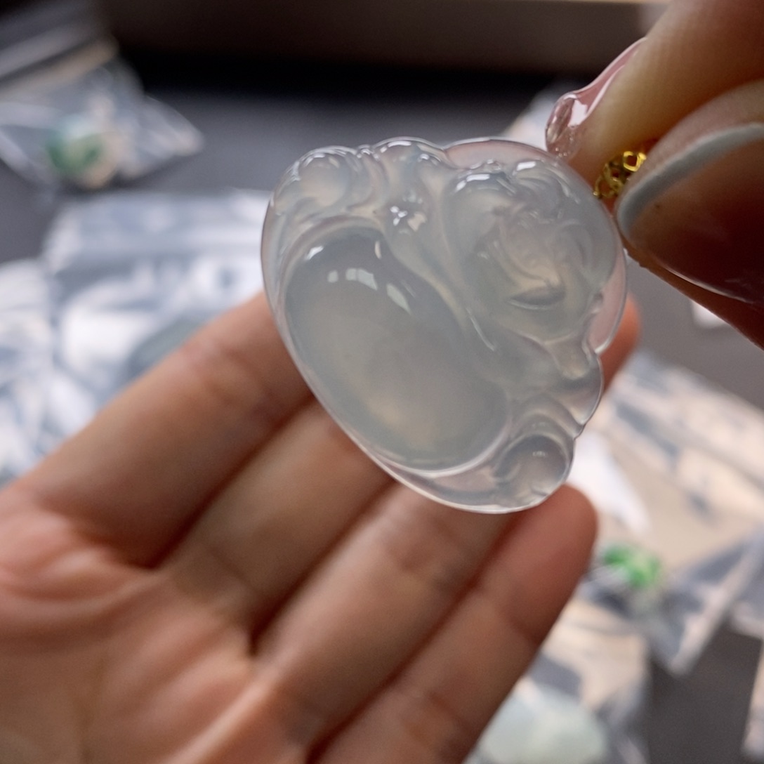 翡翠颈饰18K金镶嵌佛