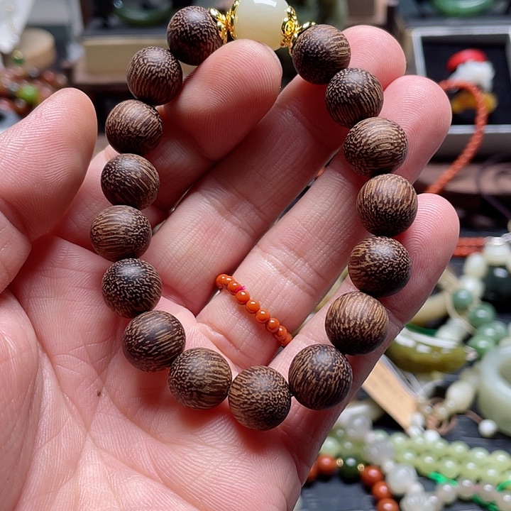 和田玉手串未镶嵌