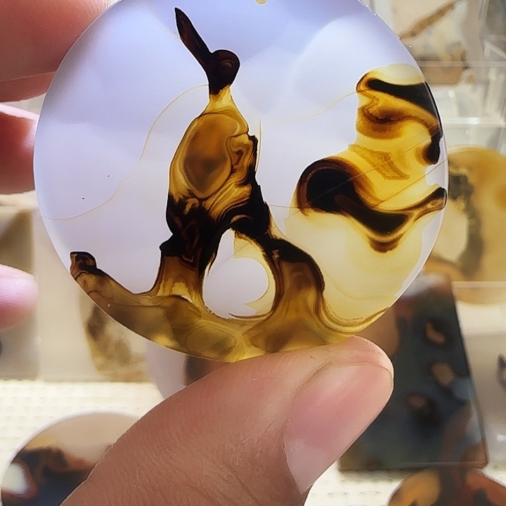 玛瑙/玉髓未镶嵌珠宝奇石