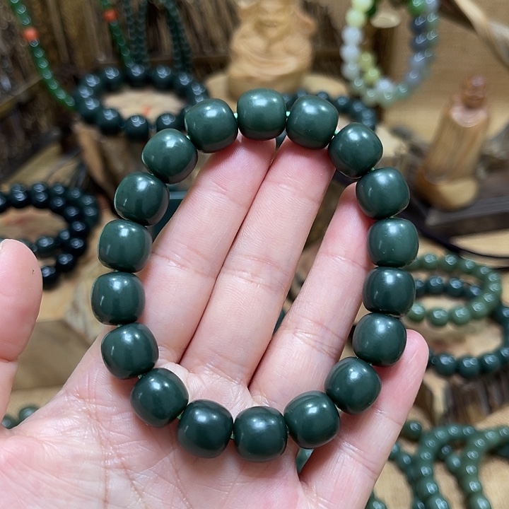 手链未镶嵌和田玉（青玉）