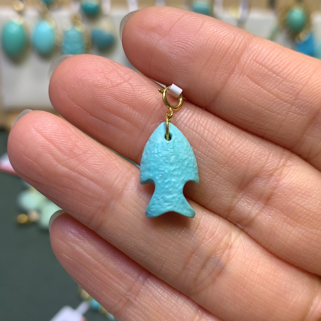 绿松石挂件18K金镶嵌