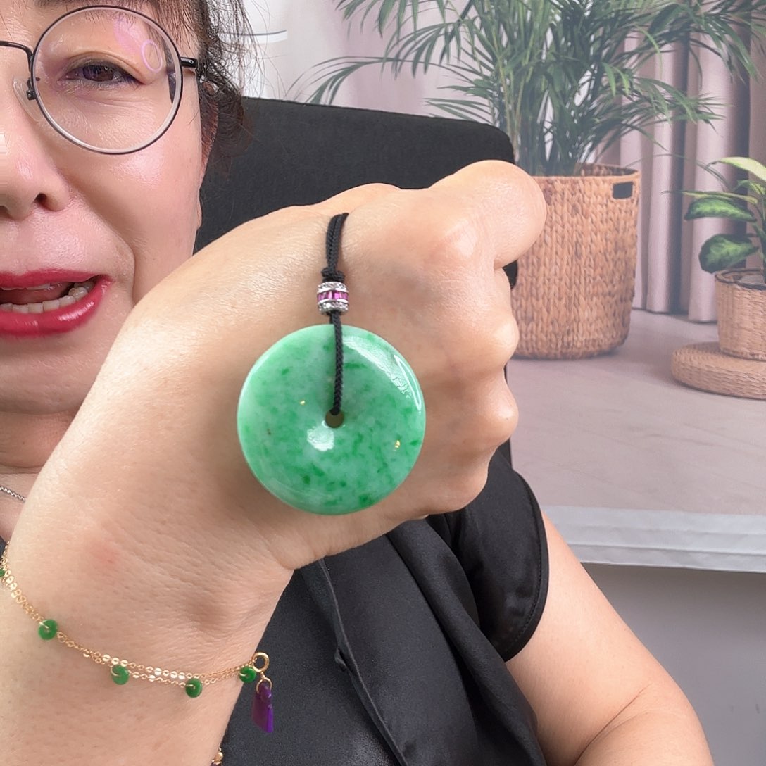 翡翠未镶嵌颈饰厚装平安扣