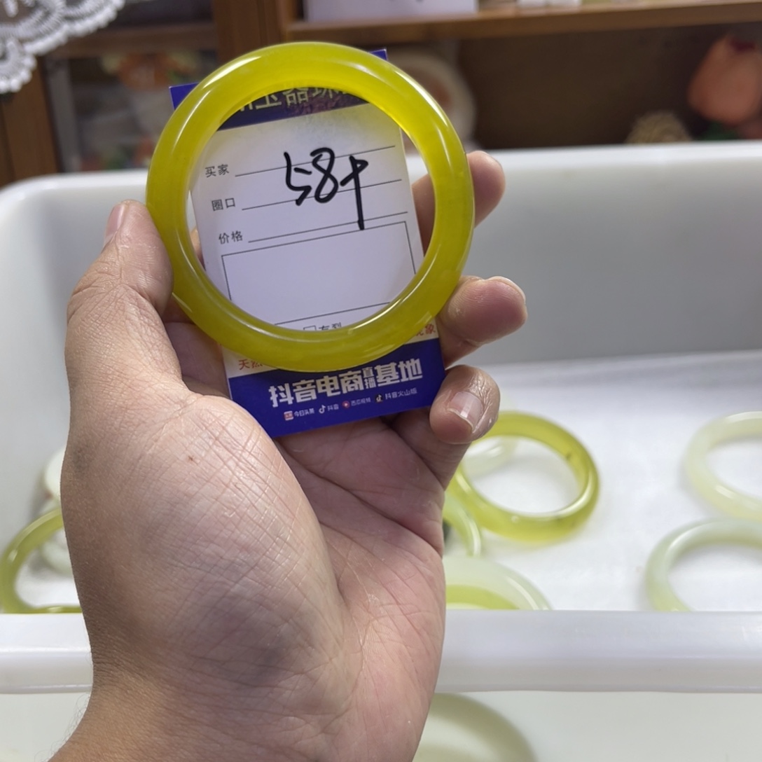 蛇纹石玉未镶嵌手镯171