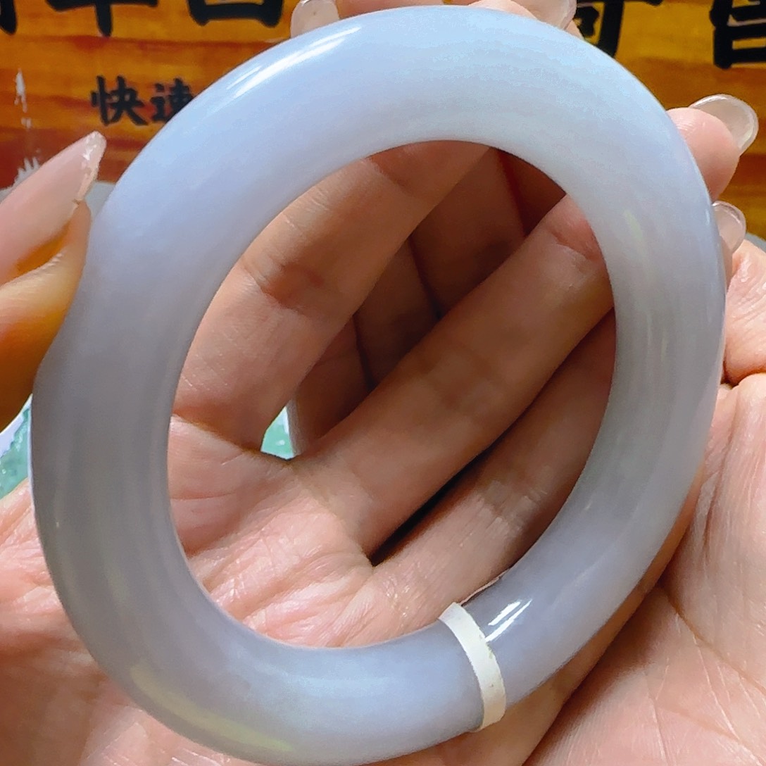 翡翠手镯未镶嵌翡翠8800