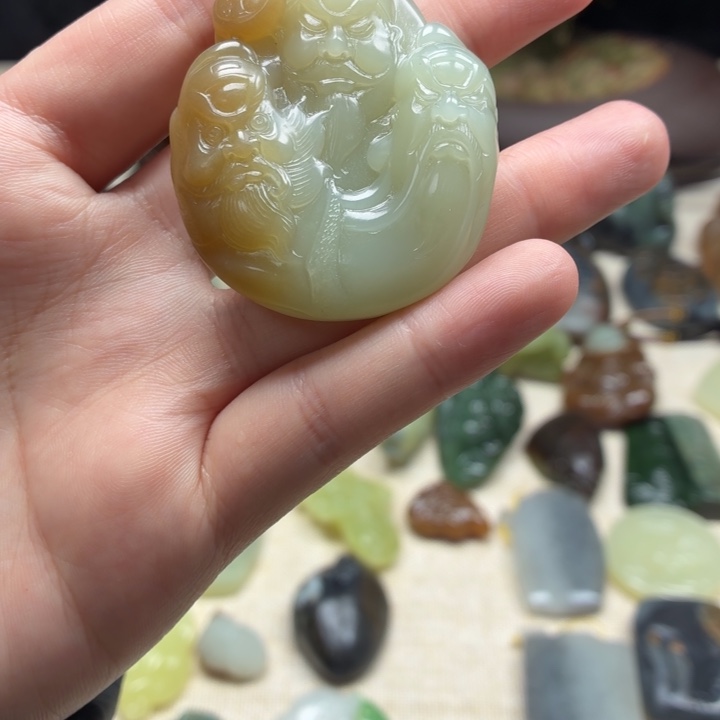 和田玉（糖玉）未镶嵌颈饰