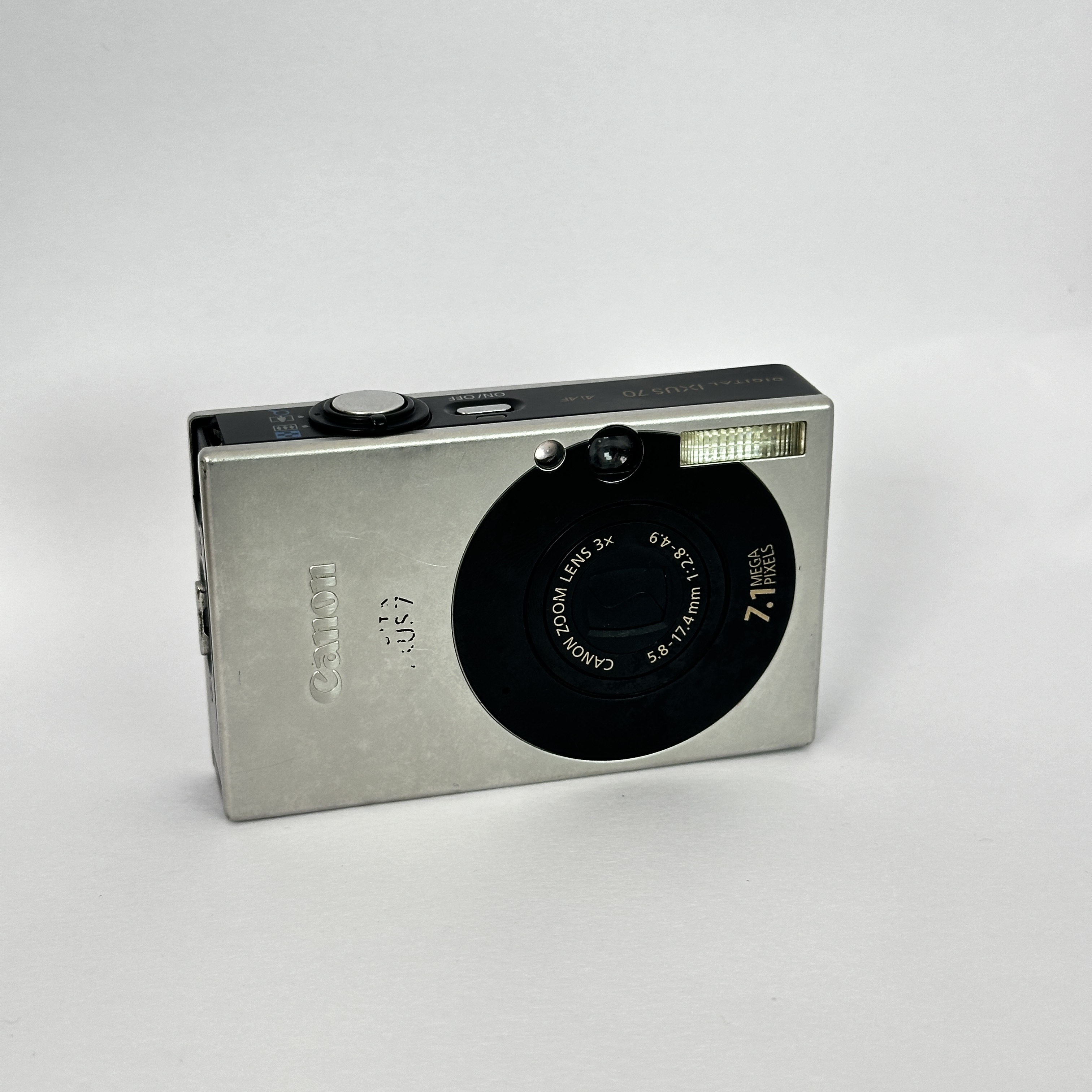 9新 Canon/佳能 佳能Ixus70is CCD数码相机  屏老化