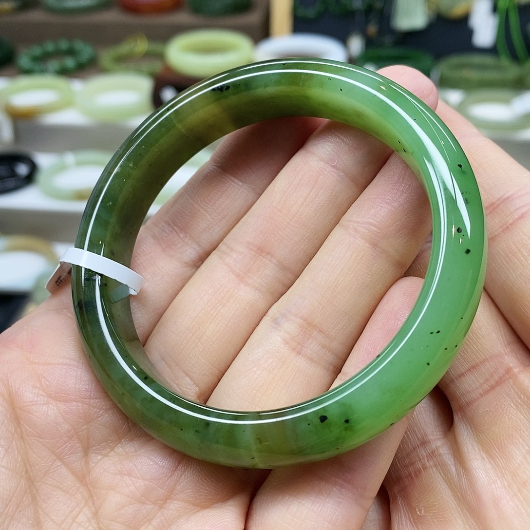 【闪购商品】未镶嵌手镯和田玉