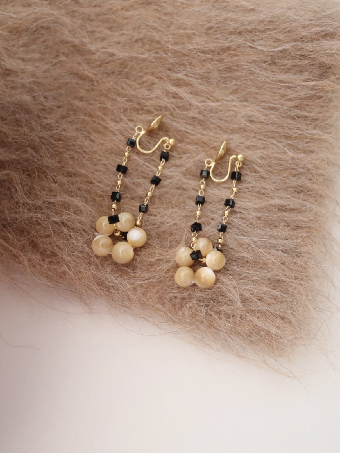 铜合金耳饰 H687美拉德虎眼石花朵耳环秋冬高级感琥珀蚊香盘耳夹