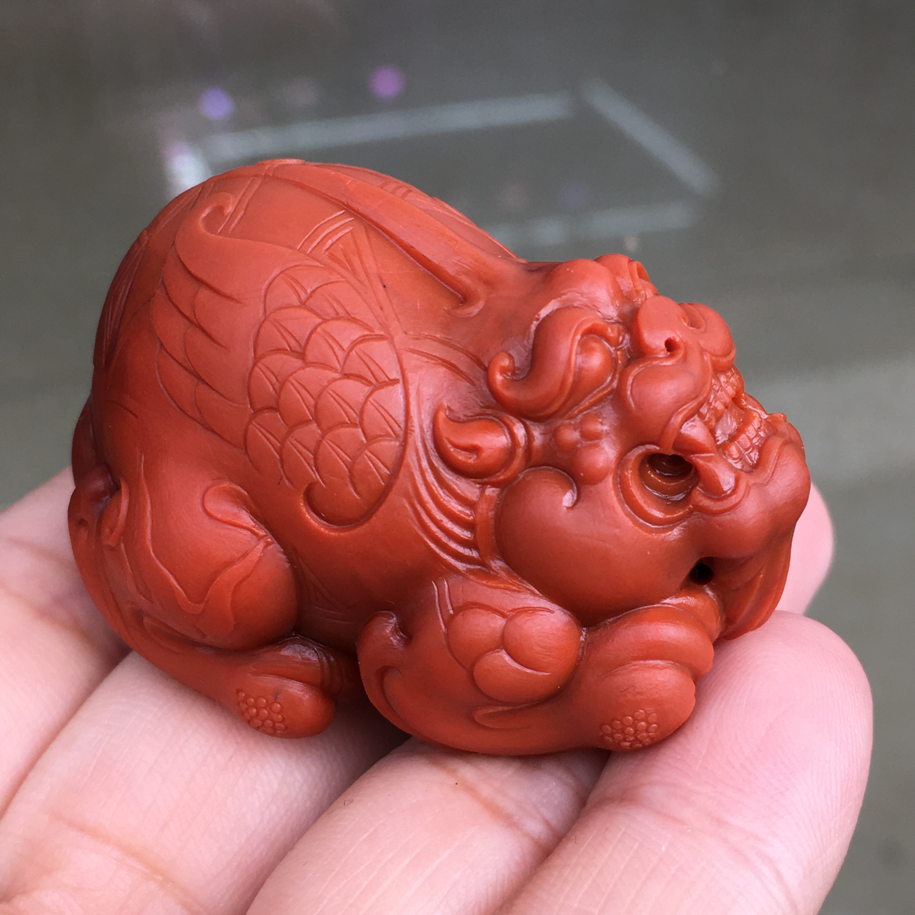 南红玛瑙柿子红雕刻亚光大貔貅吊坠玉质细腻详细看细节图