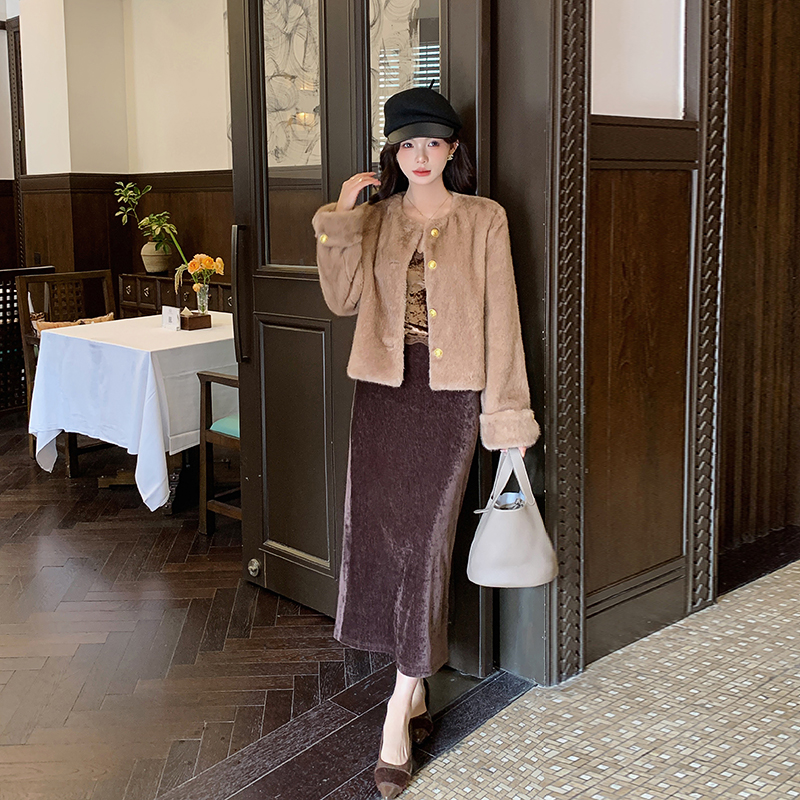 [23号 直播福利] 11/17-22 千金感 气质复古高腰包臀丝绒半身裙