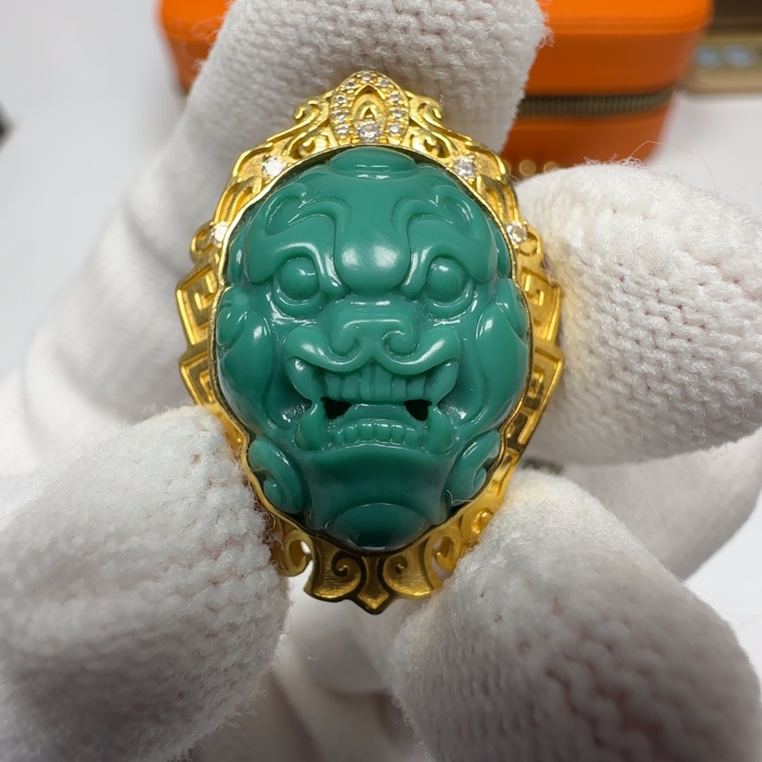 绿松石18K金镶嵌颈饰原矿松石吊坠一个