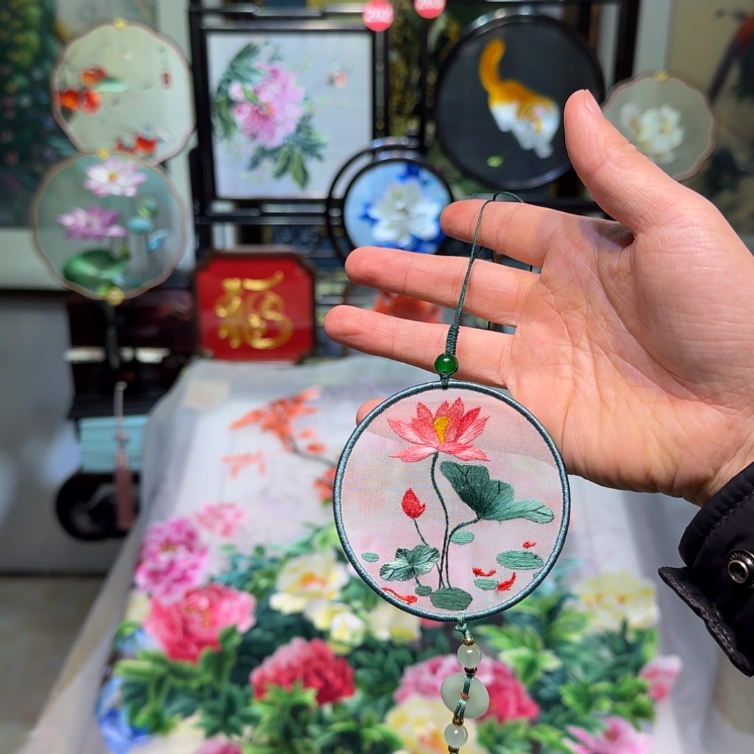 刺绣刺绣工艺精湛
