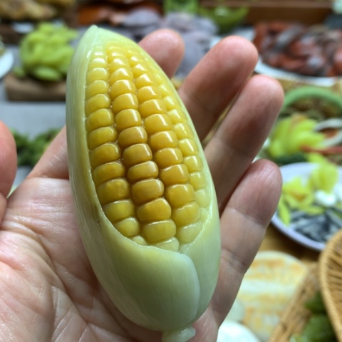 蛇纹石玉未镶嵌摆件