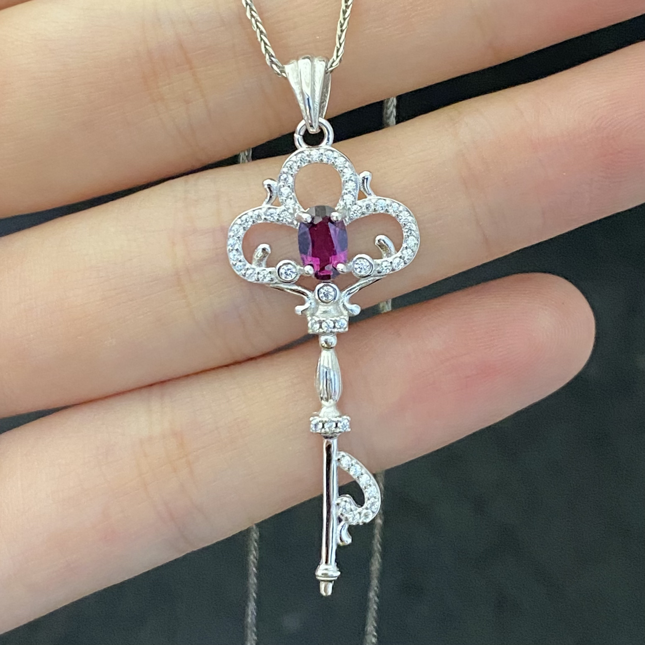 钥匙 天然紫牙乌石榴石托帕吊坠s925银 轻奢精致气质优雅百搭Y2