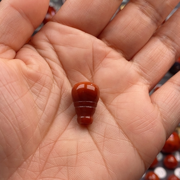 南红玛瑙配饰未镶嵌舒***^