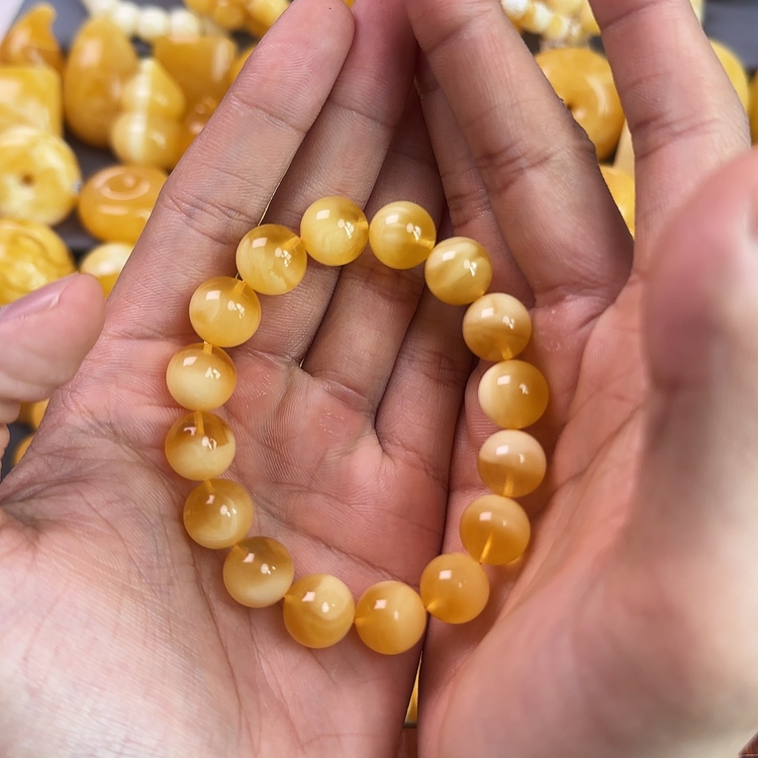 琥珀珠宝奇石未镶嵌