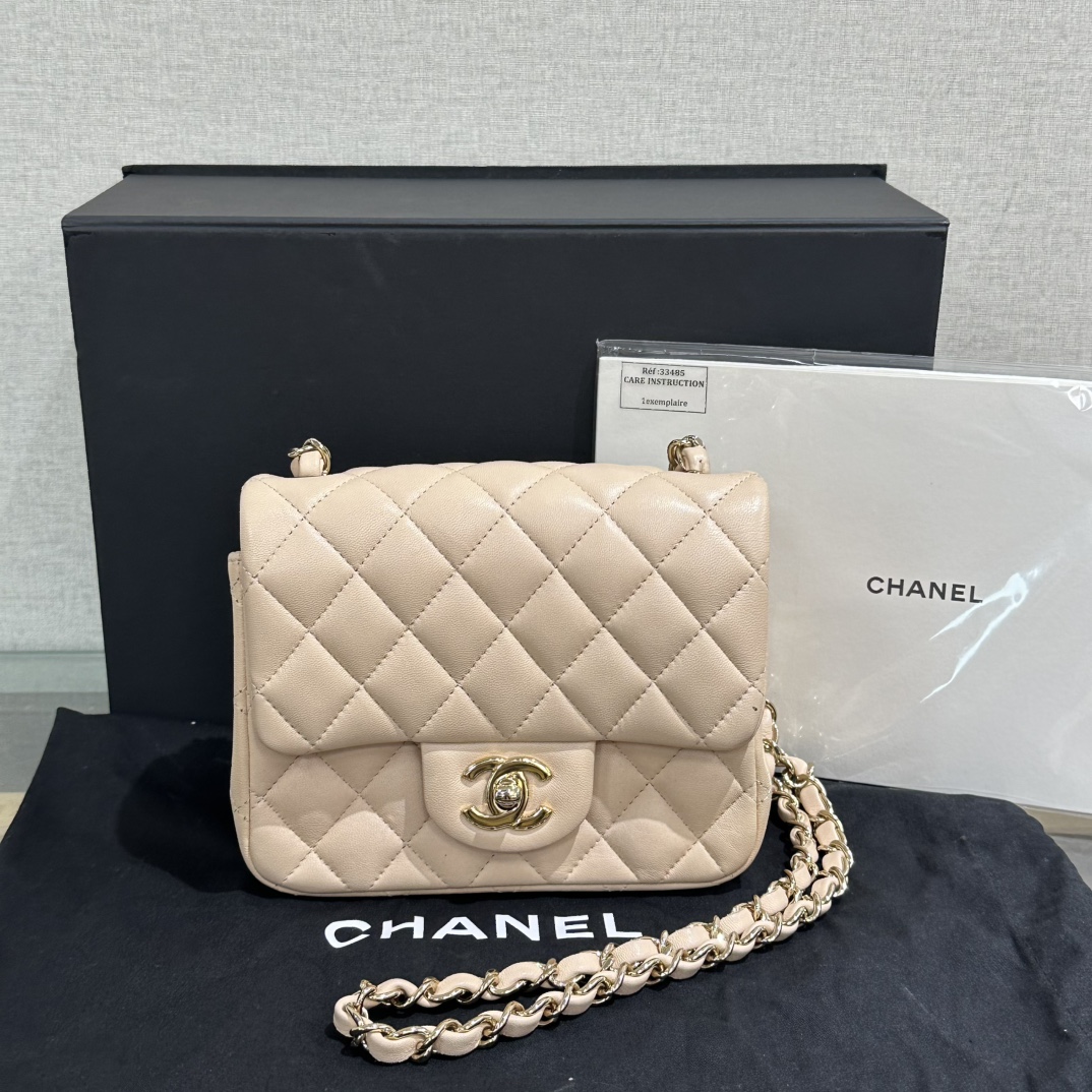 95新 Chanel/香奈儿 奶茶色金扣方胖子单肩斜挎包 15893