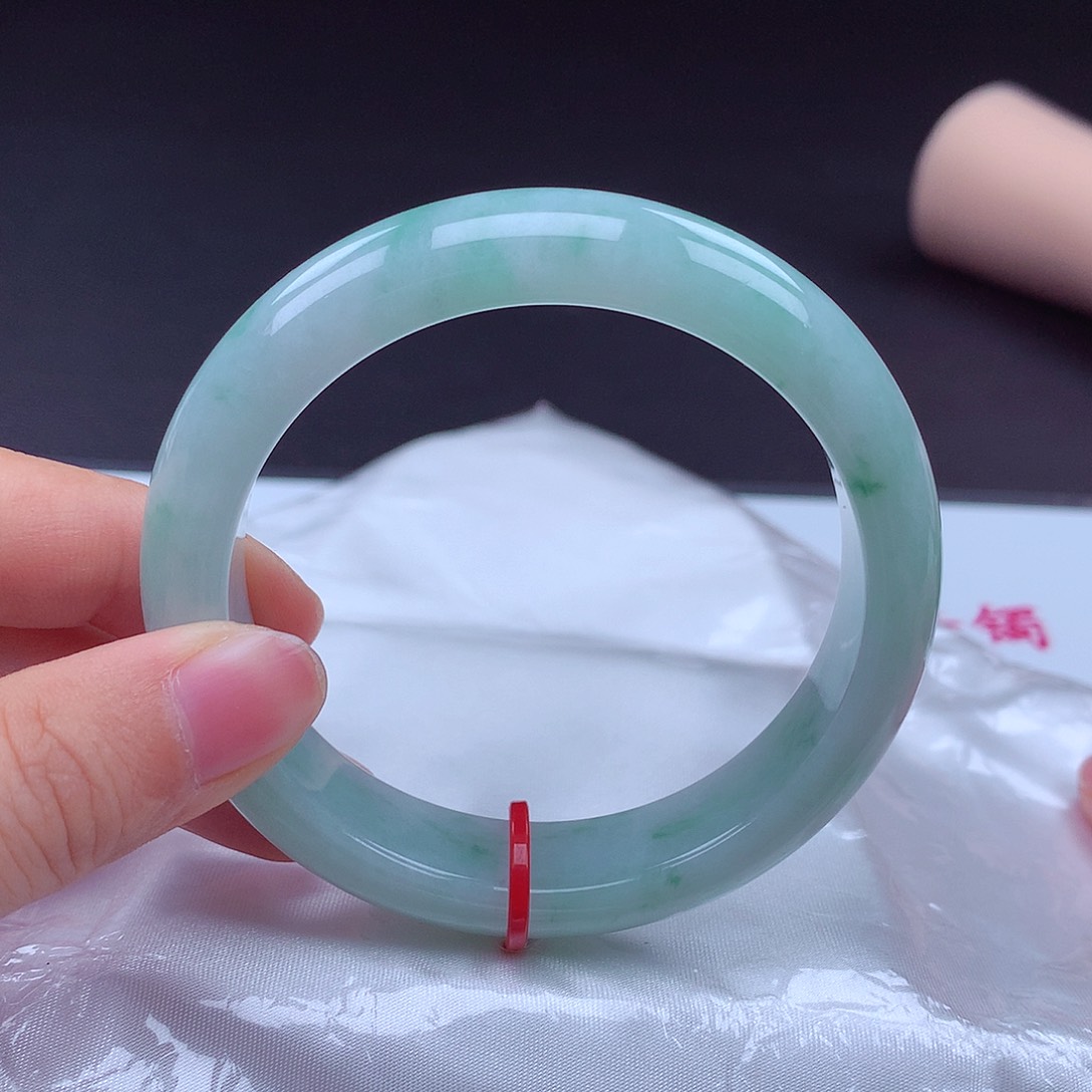 翡翠手镯未镶嵌手镯000523