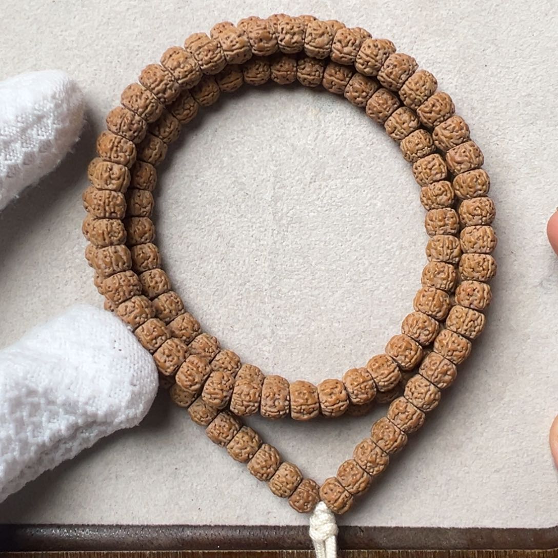 吊坠金刚菩提8.3MM平细一代龙