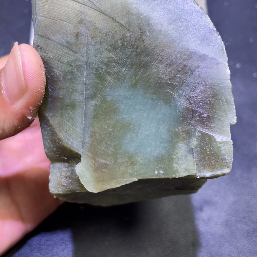 未镶嵌和田玉（糖玉）珠宝半成品