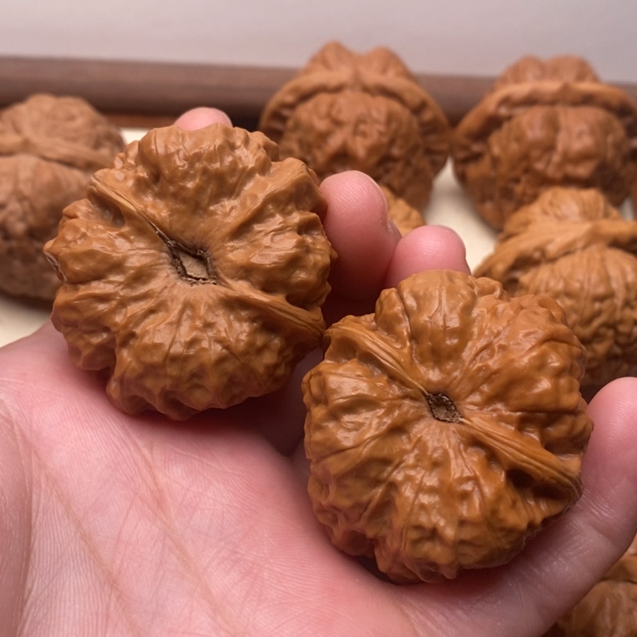 【闪购商品】把件文玩核桃泛油边39左右